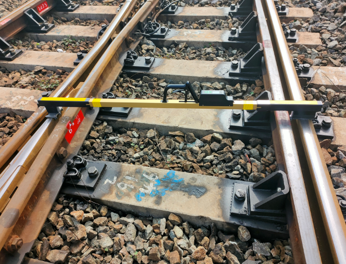 digital track gauge2.png